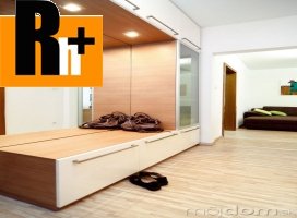 Trnava priestranný 4 izbový byt na predaj - zrekonštruovaný