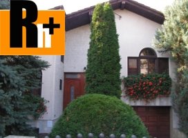 Na predaj Bajč rodinný dom - s garážou