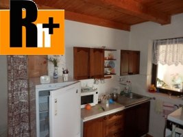 Rodinný dom Dolné Orešany na predaj - tehlová stavba