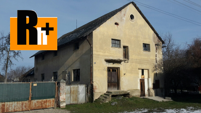 Poľnohospodárke objekty Tesárske Mlyňany na predaj - exkluzívne v Rh+