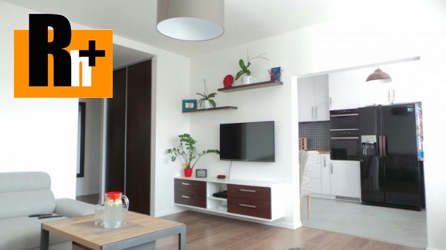 Foto Na predaj 4 izbový byt Bratislava-Petržalka Krásnohorská - kompletne zariadený - rezervované