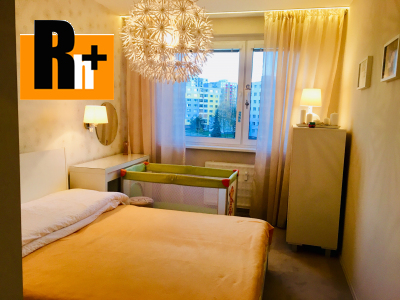 Na predaj 4 izbový byt Žilina Solinky 84m2 - s balkónom