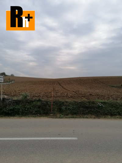 Na predaj Trenčianske Stankovce , pozemok pre bývanie - exkluzívne v Rh+