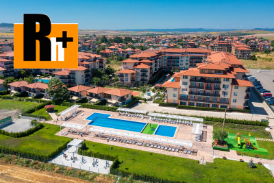 Bulharsko s balkónom a výhľadom na bazén na predaj garzónka - TOP ponuka